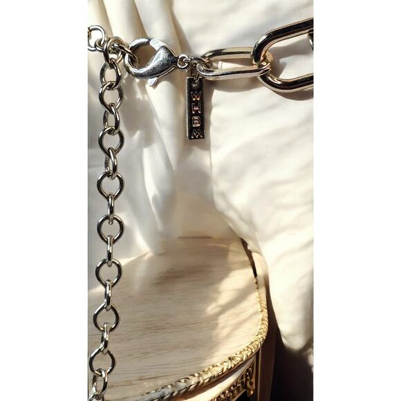 White House Black Market Gold Tone Huge Chunky Link Collar Necklace - Picture 7 of 7